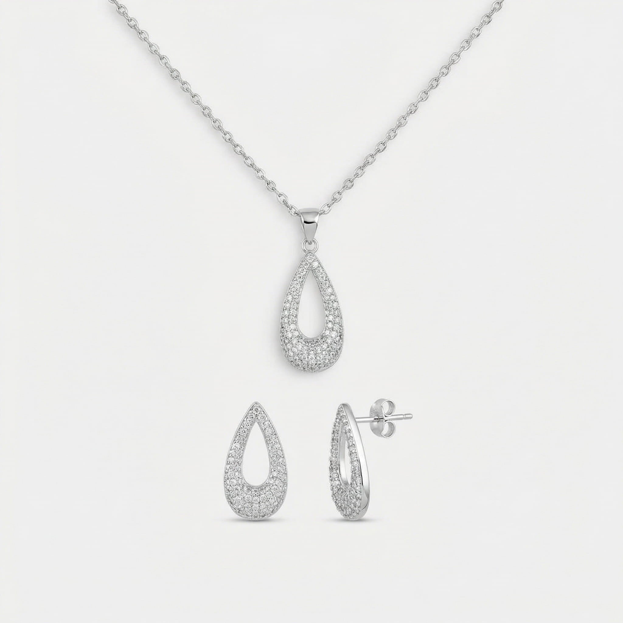 CONJUNTO GOTA VAZADO CRAVEJADO (S/ CORRENTE)