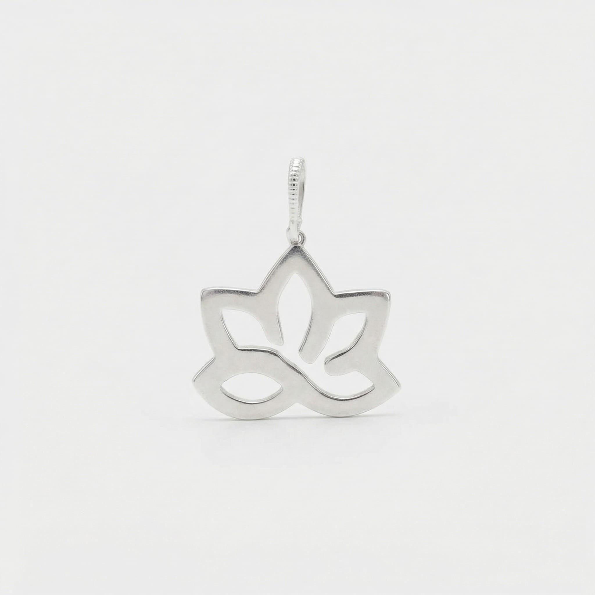 PINGENTE FLOR DE LOTUS CHAPA VAZADA