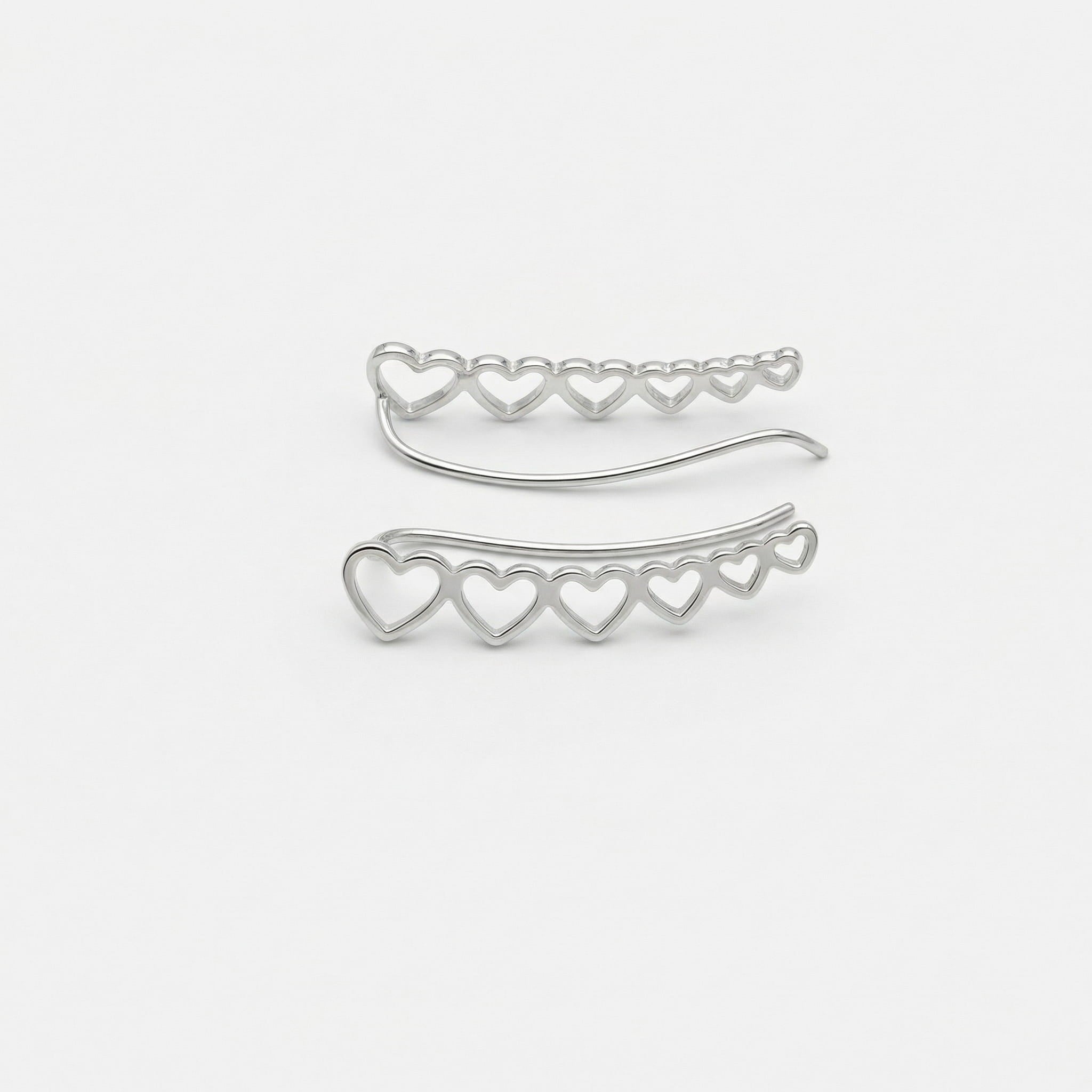 EAR CUFF CORAÇÕES