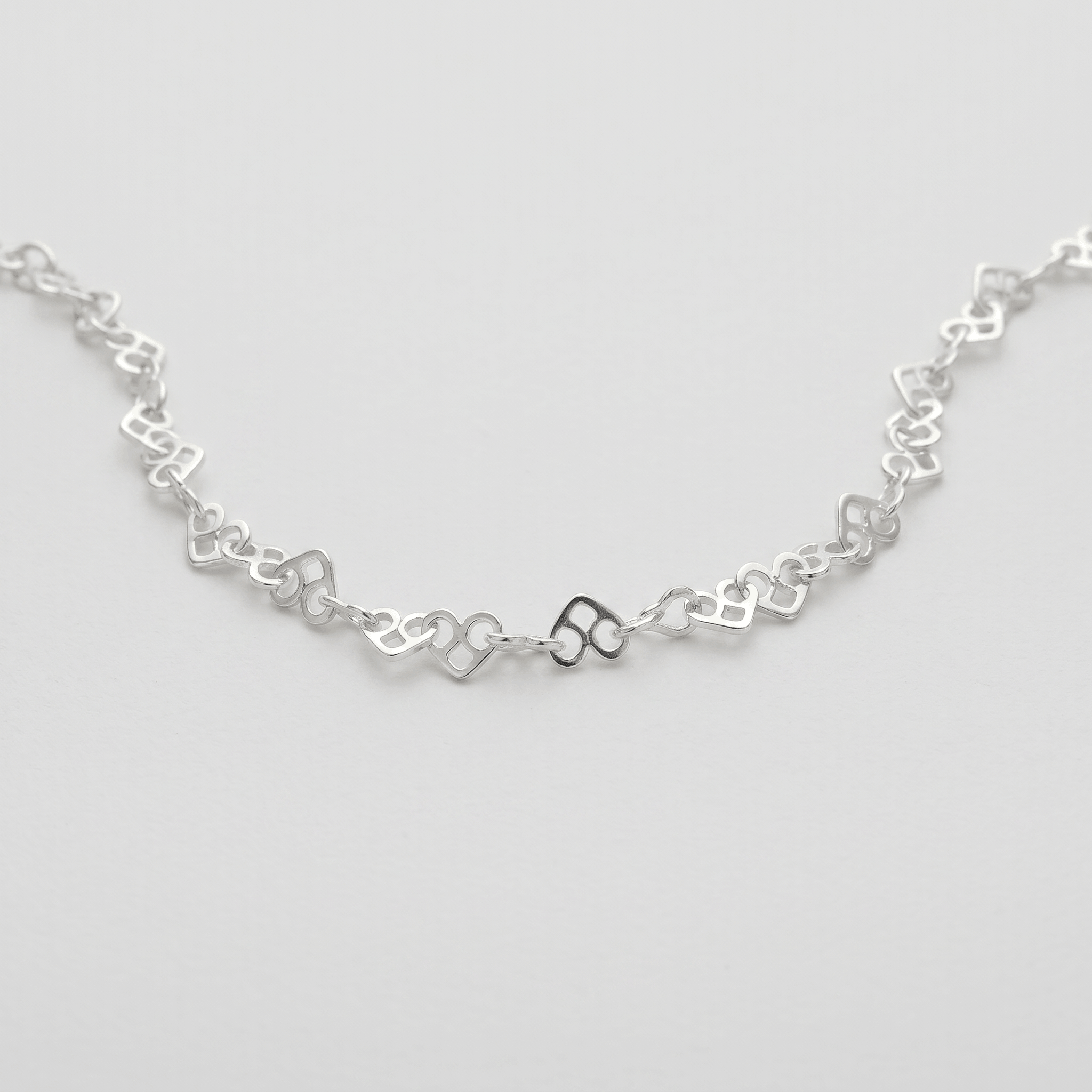 PULSEIRA CORAÇÕES PEQUENOS