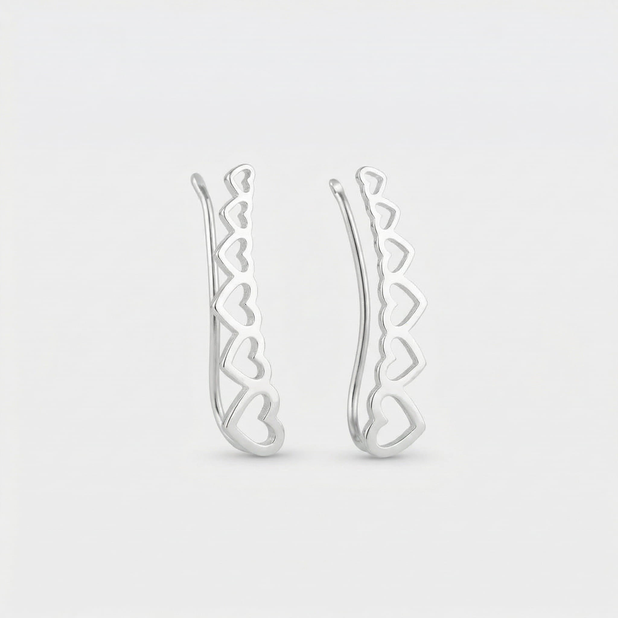 EAR CUFF CORAÇÕES